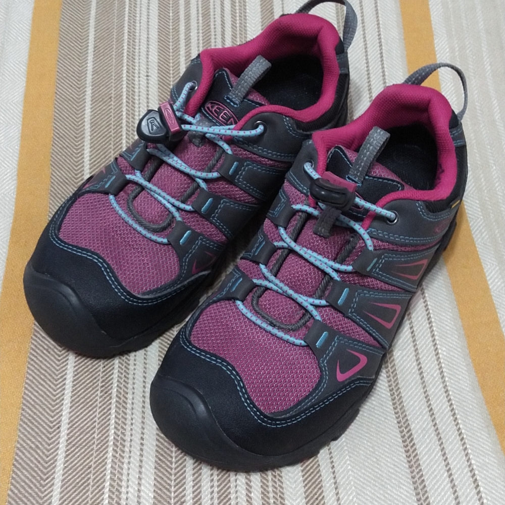 Keen Oakridge Hiker Shoe